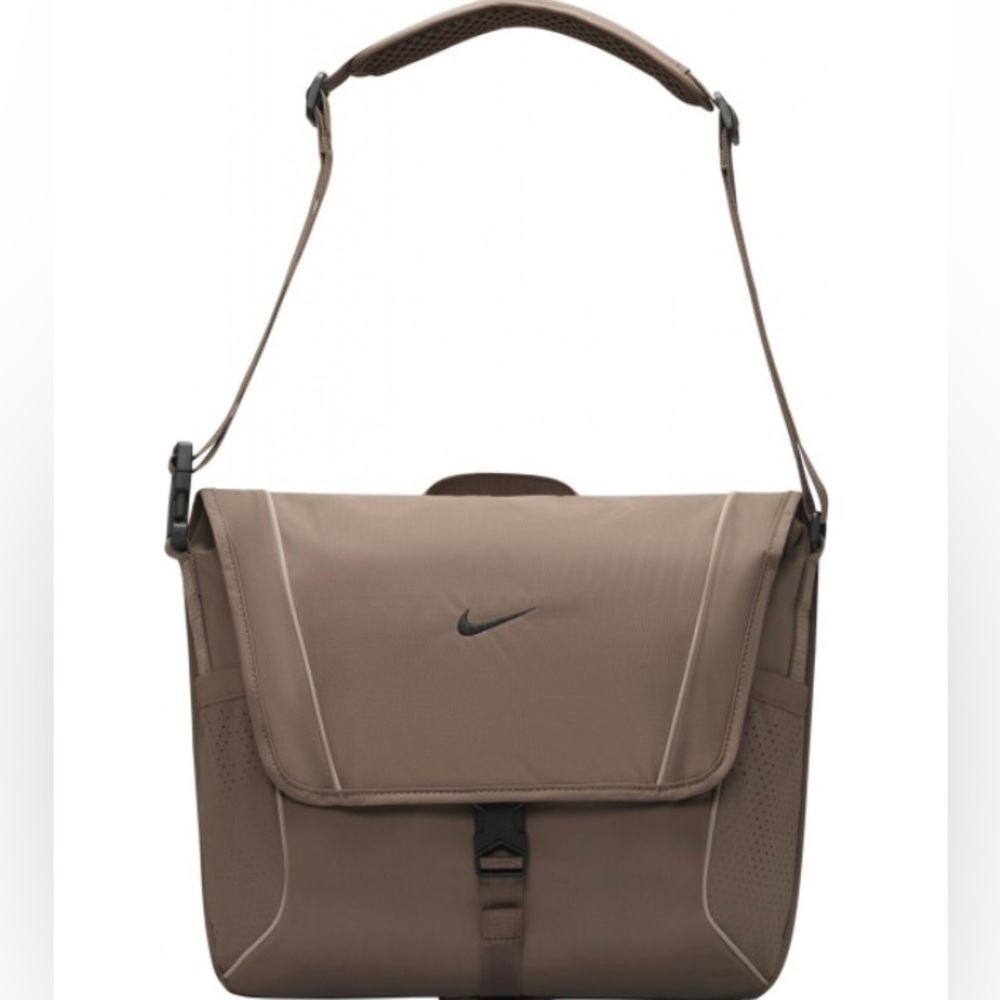 Nike Messenger Bag